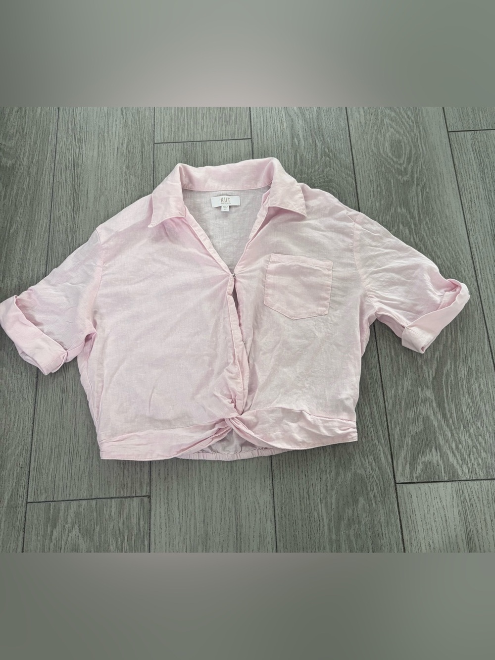 Kut From The Cloth blouse linen blend top in pink.